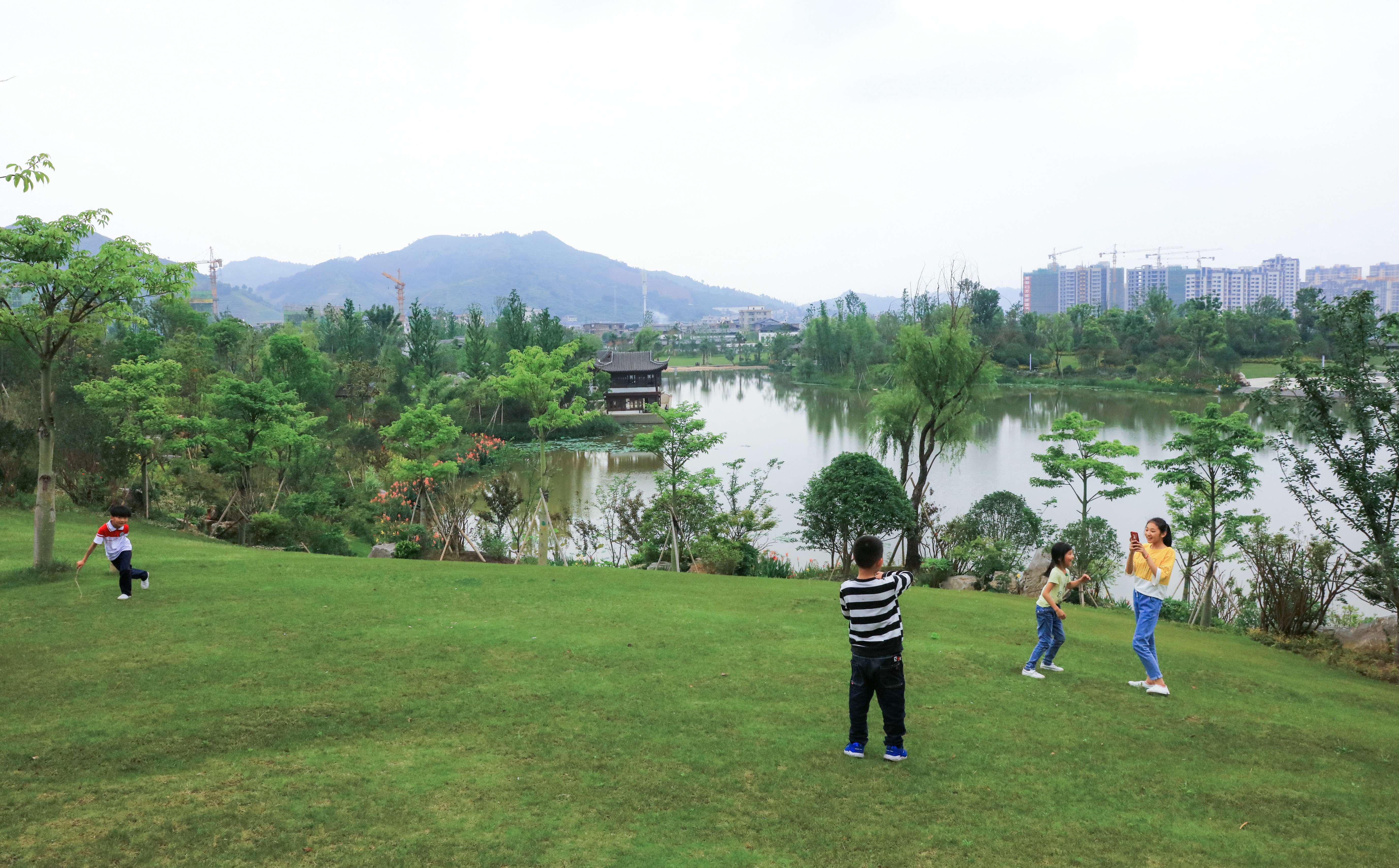 【行業(yè)要聞】住房和城鄉(xiāng)建設(shè)部辦公廳關(guān)于開(kāi)展城市公園綠地開(kāi)放共享試點(diǎn)工作的通知